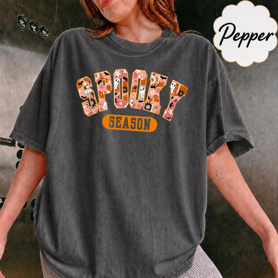 Comfort Colors Retro Spooky Season T-Shirt, Spooky Halloween, Vintage Halloween Shirt, Fall Vibes, Cozy Season Shirt, Cute Fall Shirt